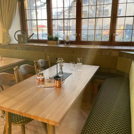 Landgasthof Zum Schwanen Inn